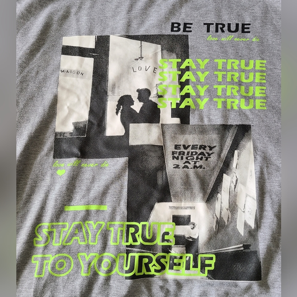 SHEIN | GRAPHIC LONG SLEEVE | STAY TRUE | STAY TRUE TO YOURSELF | SIZE MEDIUM - Picture 4 of 12